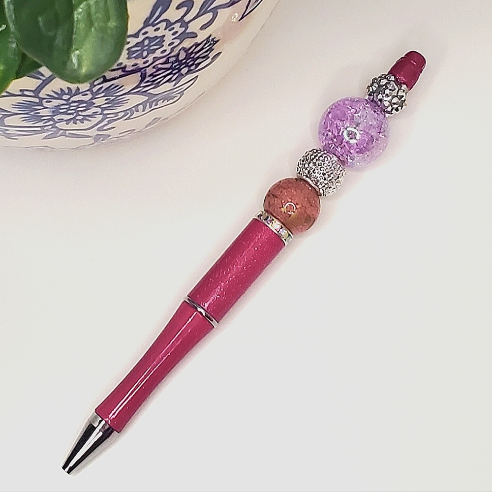 AMARANTH BEADED PEN